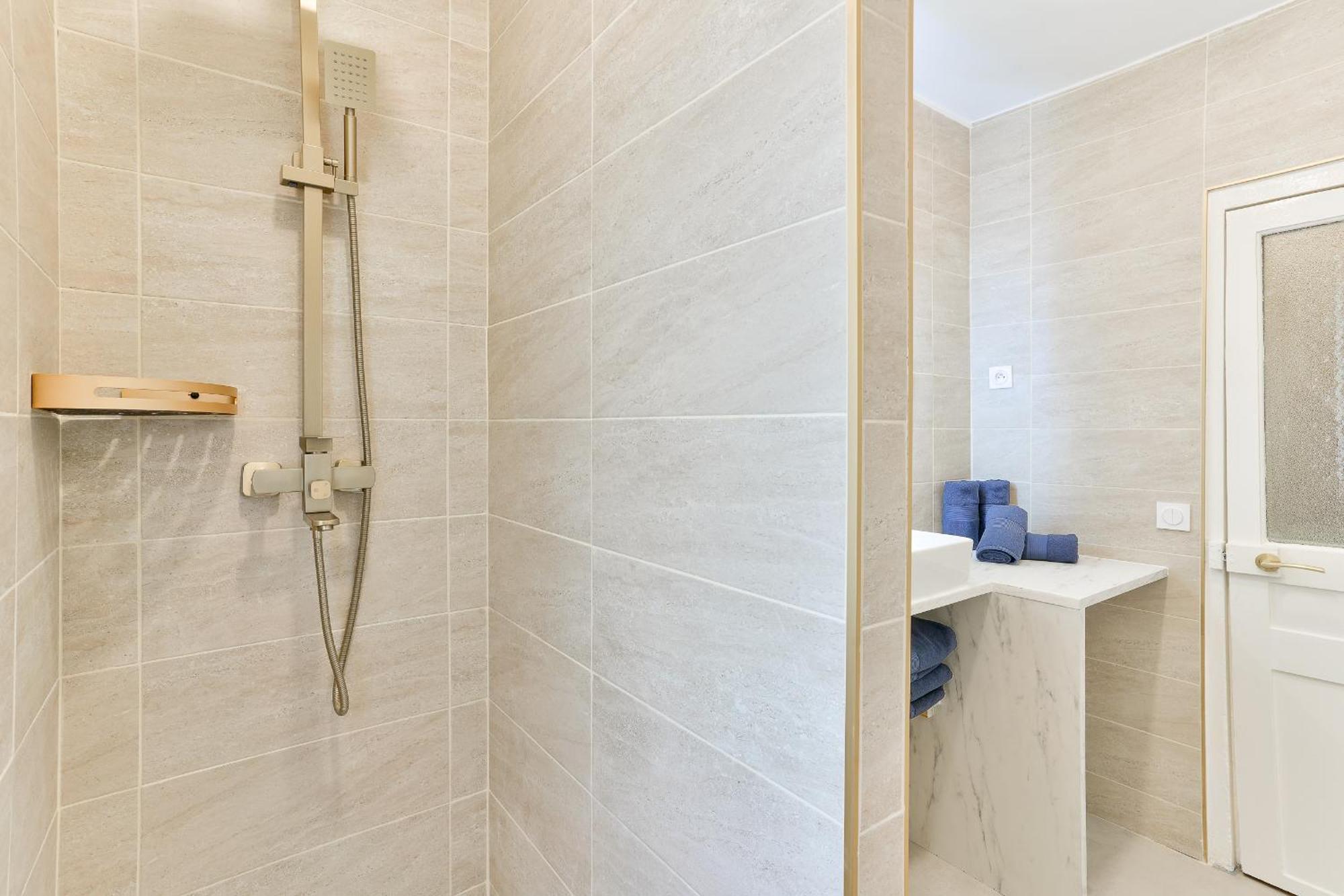 Charmant Appartement A Montmartre-Sacre Coeur ปารีส ภายนอก รูปภาพ